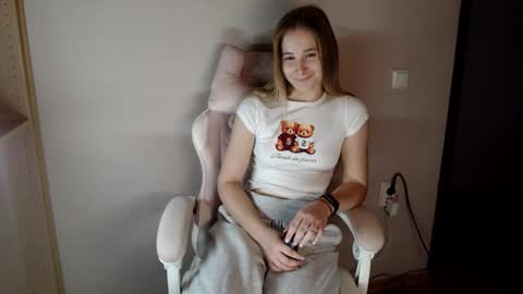 Lea online show from November 10, 2025, 11:53 am