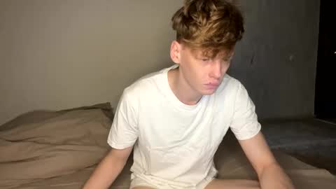 Snapshot of shyredstar chatting on December 12, 2024, 7:19 am Tom and Betty online show from December 12, 2024, 7:19 am