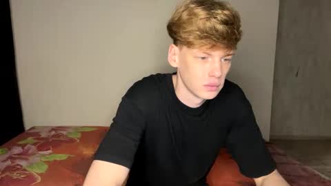 Snapshot of shyredstar chatting on December 18, 2024, 11:34 am Tom and Betty online show from December 18, 2024, 11:34 am