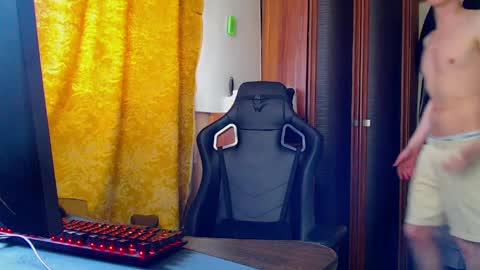 Tom and Betty online show from March 29, 2026, 4:56 am