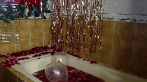 Snapshot of shyvibes_ chatting on February 14, 2025, 11:31 pm CALL ME  CHARLOTTE online show from February 14, 2025, 11:31 pm