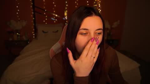 shyy_jany online show from January 18, 2026, 2:43 pm