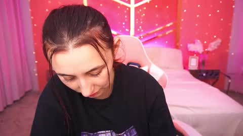 shyy_jany online show from February 11, 2026, 3:39 pm