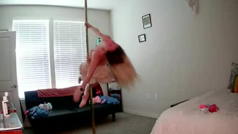 shypetitebaby online show from March 27, 2026, 3:45 pm