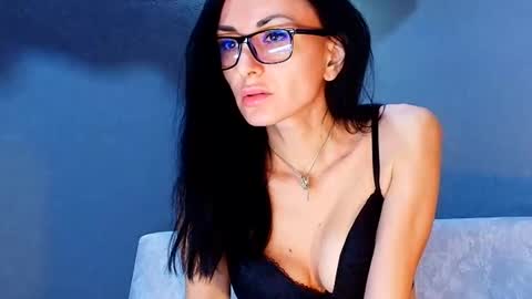 Siaconna online show from March 1, 2026, 7:21 am