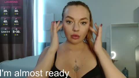 Snapshot of siberian_girl_ chatting on February 2, 2026, 5:28 am Eva online show from February 2, 2026, 5:28 am