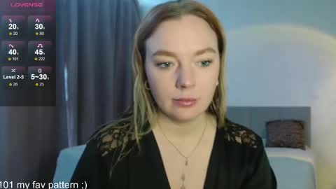 Snapshot of siberian_girl_ chatting on March 3, 2026, 3:45 am Eva online show from March 3, 2026, 3:45 am