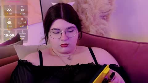 Siena online show from March 10, 2026, 2:22 pm