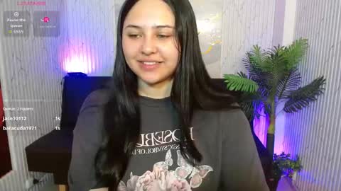 Snapshot of siena_tay chatting on February 1, 2026, 12:04 pm Siena online show from February 1, 2026, 12:04 pm