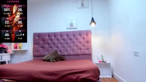 sienna_glow online show from September 26, 2025, 1:15 pm