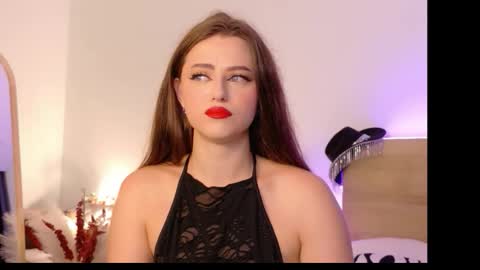 sienna_voss online show from October 15, 2025, 9:04 pm