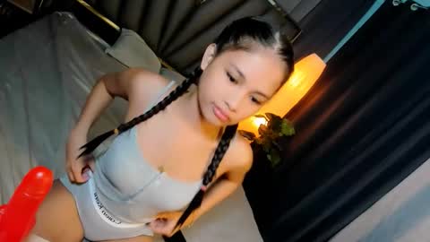 Belle online show from September 18, 2025, 7:21 am