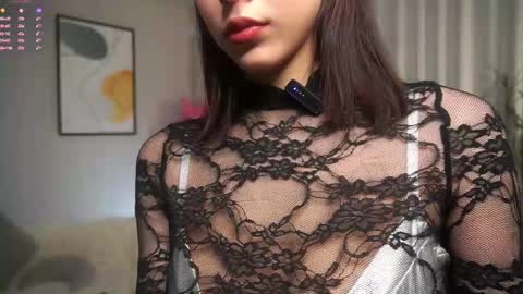 Eva  online show from October 5, 2025, 11:19 am