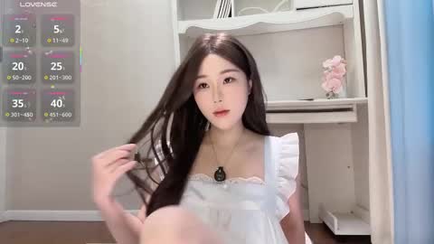 Snapshot of sililis chatting on October 4, 2025, 8:23 am sililis online show from October 4, 2025, 8:23 am