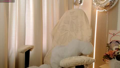 silk_ann online show from February 28, 2026, 7:09 am