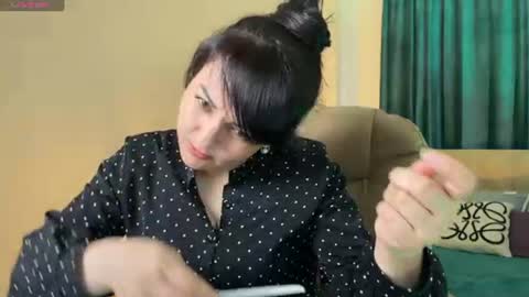 Julia online show from June 10, 2026, 2:45 am