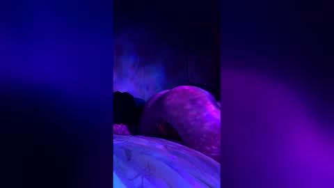 silkykittyy online show from March 4, 2026, 12:00 pm