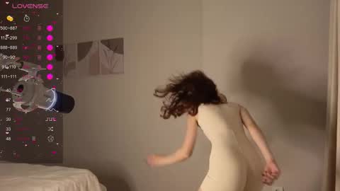 silly___woman online show from March 19, 2026, 8:02 pm