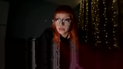 Mia online show from March 14, 2026, 11:10 pm