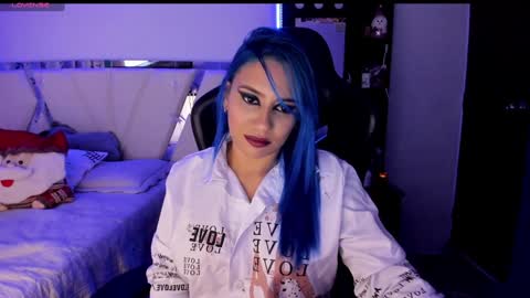 Snapshot of silver_jinx chatting on January 2, 2025, 11:06 pm powder online show from January 2, 2025, 11:06 pm