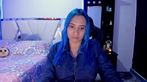 Snapshot of silver_jinx chatting on January 15, 2025, 12:30 am powder online show from January 15, 2025, 12:30 am