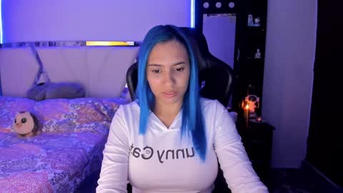 Snapshot of silver_jinx chatting on January 17, 2025, 1:47 am powder online show from January 17, 2025, 1:47 am