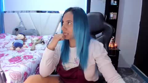 Snapshot of silver_jinx chatting on March 8, 2025, 12:33 am powder online show from March 8, 2025, 12:33 am