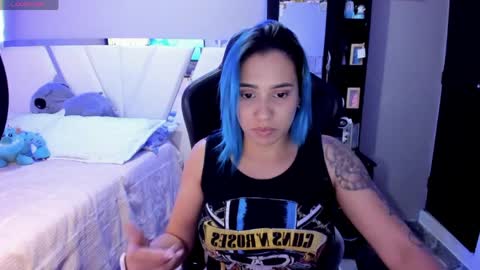 Snapshot of silver_jinx chatting on April 10, 2026, 2:17 am powder online show from April 10, 2026, 2:17 am