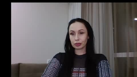 Snapshot of silver_still chatting on April 10, 2026, 5:50 pm silver_still online show from April 10, 2026, 5:50 pm