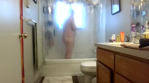 silverdragon70 online show from December 21, 2025, 7:54 pm