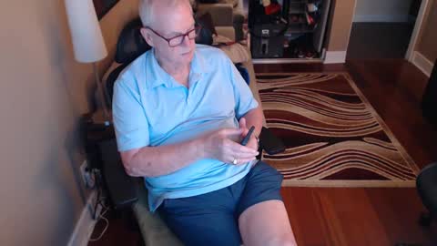 silverfox online show from September 24, 2025, 1:20 am