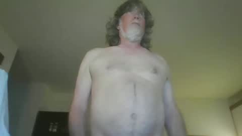 silverfunfox online show from April 17, 2026, 10:57 pm