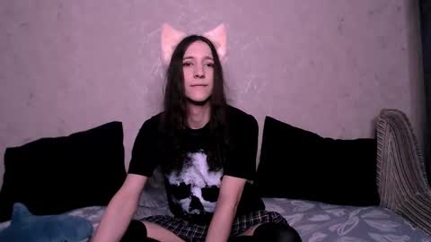 silvermuse online show from November 23, 2025, 9:03 pm