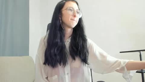 Alice online show from April 12, 2026, 9:09 pm