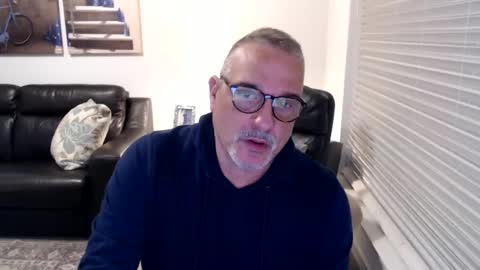 silveroli187 online show from February 27, 2025, 2:43 pm