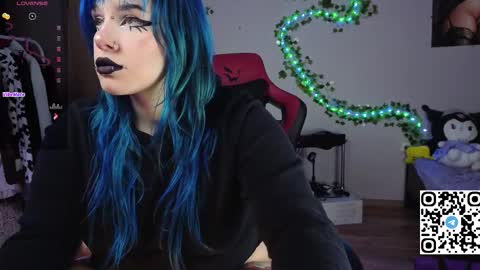 silvia_santorskii online show from February 17, 2026, 7:05 am