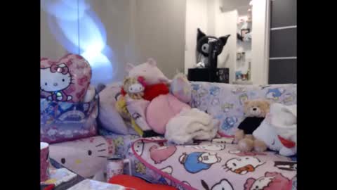 silviajpn online show from November 12, 2025, 12:05 pm