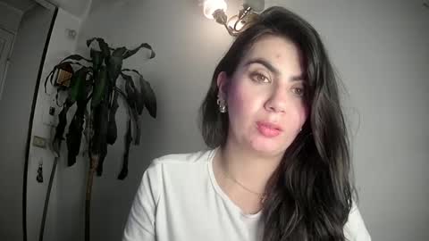 Snapshot of silviecollins chatting on March 5, 2025, 12:16 am Silvie online show from March 5, 2025, 12:16 am