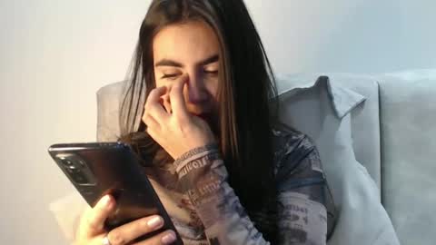 Snapshot of silviecollins chatting on October 5, 2025, 12:42 am Silvie online show from October 5, 2025, 12:42 am