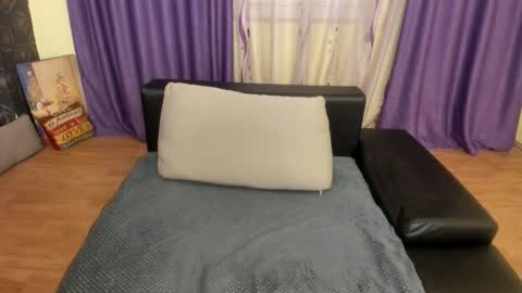 Silvya online show from November 27, 2025, 7:27 pm