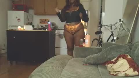 Simin Fox online show from October 27, 2025, 12:58 am