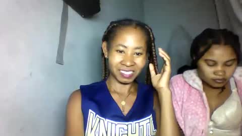simirna98 online show from June 7, 2026, 8:01 pm