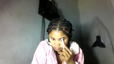 simirna98 online show from June 9, 2026, 9:32 am