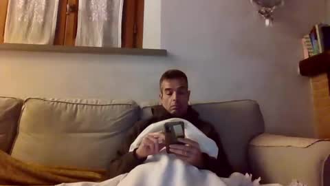 Snapshot of simmeturbate chatting on January 15, 2025, 9:51 pm Italiandaddyitalydickassbottomassholecomshowmasturbatenudeboyitalyatleticcutemuscolarhardcockdickboy online show from January 15, 2025, 9:51 pm