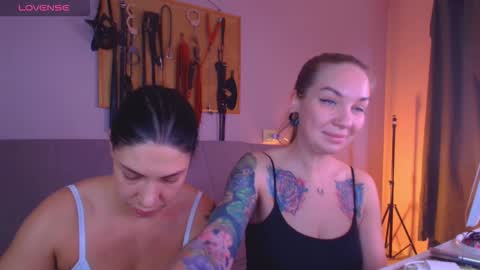 simona_moonshine online show from March 4, 2026, 5:57 am