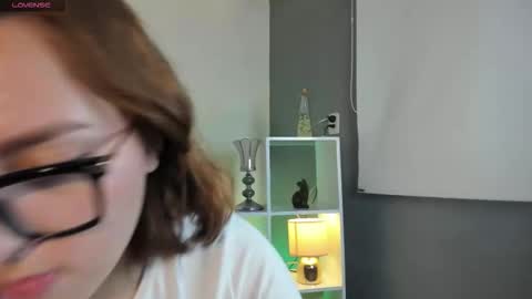 Snapshot of simonastar_ chatting on February 13, 2026, 1:07 pm simonastar_ online show from February 13, 2026, 1:07 pm