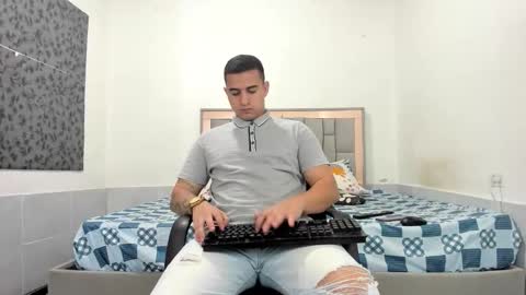 SIMON KELER online show from March 21, 2026, 11:52 pm