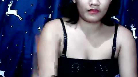 simply_lavenia online show from May 13, 2026, 6:33 am
