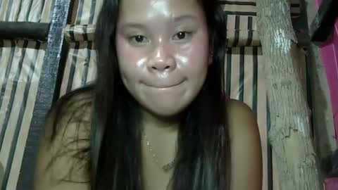 simply_y0urs online show from December 4, 2024, 8:07 pm