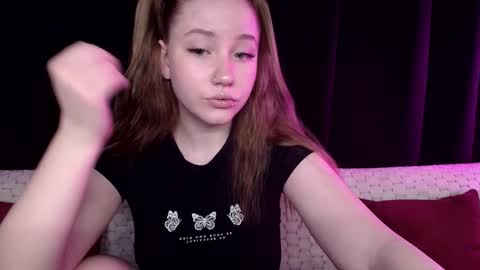 Snapshot of sindiwatsoon chatting on January 8, 2025, 12:58 pm Sindi online show from January 8, 2025, 12:58 pm